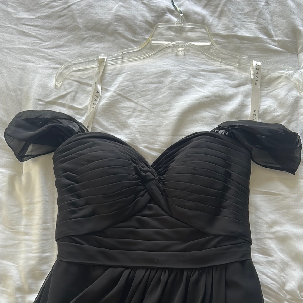 Azazie Black Sweetheart Strapless Off-Shoulder Formal Dress